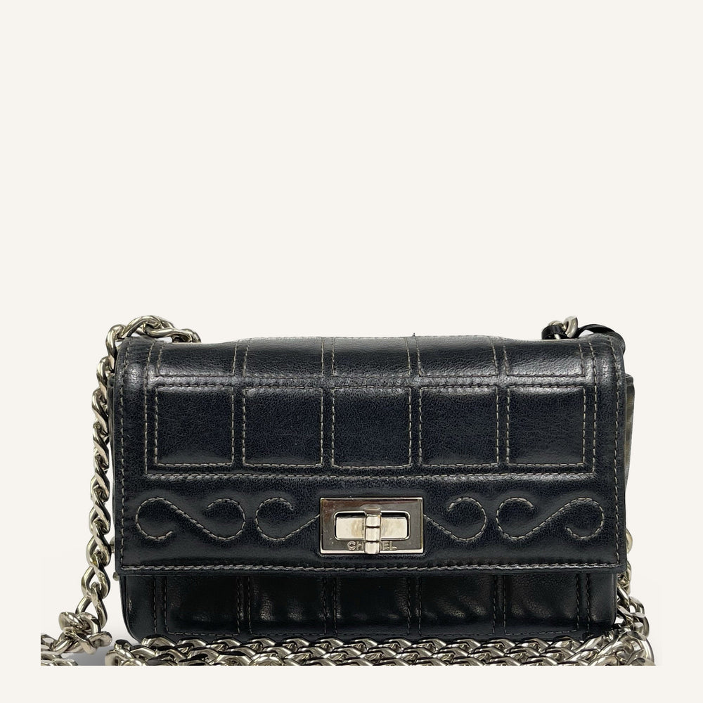 Chanel Vintage Flap Bag — Black / Silver